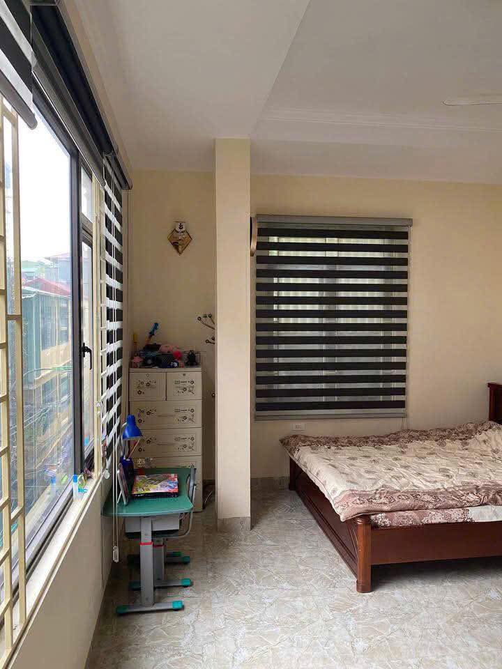 Cho thuê nhà Mặt Phố Ngô Gia Khảm Hà Đông, 5 tầng x 30m2, 3 ngủ, 4 WC, 12 triệu - Ảnh 1